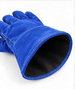 Gants de soudage TIG MIG MUBASHAR PRO GRIP INTERNATIONAL en cuir de vachette avec doublure polaire, protection contre les éclaboussures de métal fondu - Product Image 2