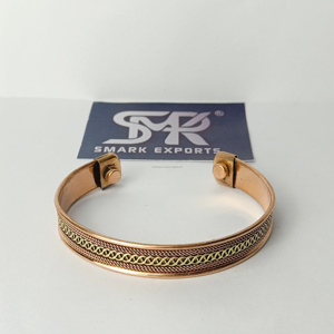 Brazalete Clásico Premium de Cobre Ligero para Hombre y Mujer, Elegante Pulsera, Accesorio de Moda para Regalo - Product Image 1