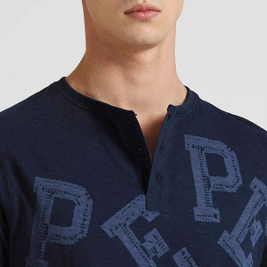 Ensemble T-shirt et short anti-rides pour homme de qualité supérieure, dernier design, respirant, vêtements de sport décontractés pour l'été, logo/couleur personnalisés - Product Image 5