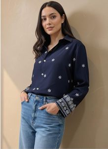 Camisa de Rayón Bordada para Mujer - Blusa de Manga Larga con Botones y Bordado Floral, Blusa Informal para Oficina - Product Image 4