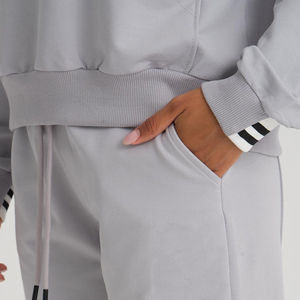 Vêtements de sport décontractés pour femmes de haute qualité, ensemble deux pièces, sweat-shirt et pantalon évasé, vêtements d'hiver, dernières tendances en matière de vêtements de sport pour femmes - Product Image 6