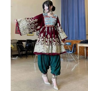 Elegant Maroon Velvet Afghan Perahan Tunban Decorated With Massive Silver Thread Floral Embroidery And <b>Mirrored</b> Details - Product Image 5
