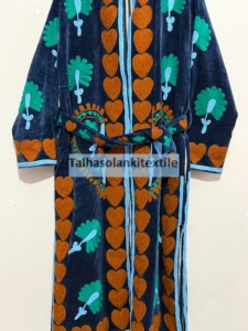 Elegant Velvet Embroidered Coat Women <b>Mandarin</b> <b>Collar</b> Full Sleeve Floral Print Long Winter <b>Jacket</b> Hand Embroidery - Product Image 2