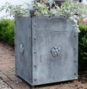 Jardinera Rectangular de Metal Antiguo Personalizada, con Diseño Floral, Estilo Industrial, para Uso en Jardín, Superventas - Product Image 2