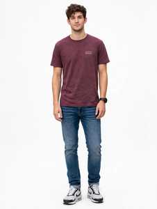 เสื้อยืดคอกลมแขนสั้นสีแดงเลือดหมูสำหรับผู้ชาย ทรงปกติ สวมใส่สบาย พิมพ์ลาย ผ้าฝ้าย 100% น้ำหนัก 300 กรัม เป็นมิตรกับสิ่งแวดล้อม พิมพ์ลายด้านหน้า - Product Image 4