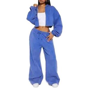 Ensemble de survêtements d'hiver personnalisés Crescent Wear pour femmes, en molleton de coton épais 320 GSM, comprenant un sweat à capuche et un pantalon de survêtement, 2 pièces - Product Image 1