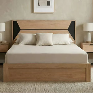 Lit de chambre king-size en bois massif sculpté à la main de qualité supérieure, avec pied de lit, meuble en bois fait main de luxe - Product Image 1
