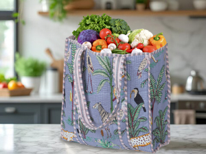 Sac fourre-tout gris matelassé en coton, imprimé léopard bohème, ouverture supérieure, léger, durable, écologique, réversible, pour voyage, plage, shopping, etc. - Product Image 6