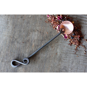Ensemble spatule et louche en cuivre forgé à la main avec manches en métal torsadé, outils de cuisine résistants à la chaleur, cuillère doseuse durable - Product Image 4