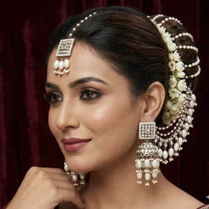 Boucles d'oreilles Jhumki en pierre Kundan et perles de qualité supérieure avec Kanchain 10575357WH - Product Image 1