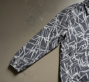 Camisa Chaqueta Urbana para Hombre, Diseño Geométrico en Blanco y Negro, Cuello Camisero, Resistente al Viento, Corte Regular, Primavera - Product Image 4