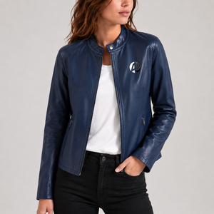 Chaqueta clásica de cuero para mujer hecha con atención al detalle que ofrece comodidad con estilo para uso diario, viajes y moda de temporada. - Product Image 1