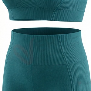 Conjunto de 2 piezas de yoga para mujer: Top corto acanalado azul marino de manga larga con cuello cuadrado y tirantes finos, y shorts de cintura alta - Product Image 5