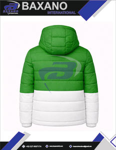 Veste matelassée d'hiver chaude à capuche verte et blanche Iota Phi Lambda Sorority, style streetwear, avec logo frontal et design grec personnalisé pour sororité - Product Image 5