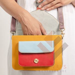 Sacs à bandoulière à la mode pour femmes, mini pochettes en cuir véritable avec logo personnalisé, produit en vrac fait à la main avec fermeture éclair, téléphone portable assorti en gros - Product Image 6