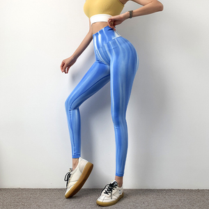 Legging de yoga sans couture à taille mi-haute avec logo personnalisé, effet froncé aux fesses, respirant, antibactérien, pour femme, idéal pour la gym, le fitness et l'entraînement, matière douce - Product Image 2