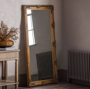 Espejo de cuerpo entero moderno con marco de madera oscura en forma de arco, espejo decorativo de pie para vestidor, disponible a precios de mayorista. - Product Image 3