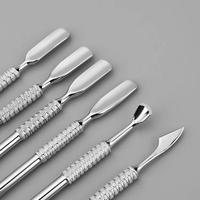Ensemble d'outils pousse-cuticules en acier inoxydable à double extrémité pour manucure et soin des cuticules, conception à double tête réutilisable