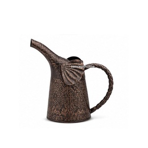 Arrosoir en cuivre avec design côtelé et poignée courbée, outil de jardinage durable - Product Image 4