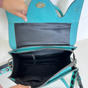 Bolso Tote de Cuero Genuino Hecho a Mano con Diseño a Cuadros y Estampado Floral, Bolso de Hombro y Bandolera Elegante para Mujer para Uso Diario - Product Image 6