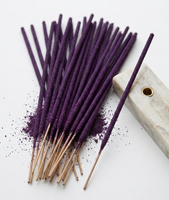 Bâtons d'encens violets roulés à la main de qualité supérieure |   Tous les parfums |   Agarbatti Masala Naturel | Parfums Mixtes | Agarbatti de qualité export
