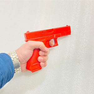 Pistola de entrenamiento de artes marciales de goma personalizada Venam Martial Arts, pistola ficticia estática de fábrica para entrenamiento. - Product Image 3