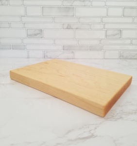 Tabla de Cortar de Madera Resistente y Sostenible para Carne, Pan y Verduras, Apta para Lavavajillas - Product Image 2