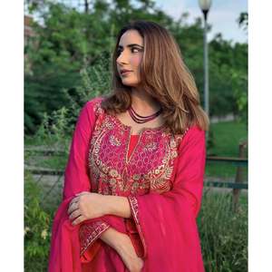 Tenue de fête pour femmes ensemble de costume de travail brodé - Product Image 4