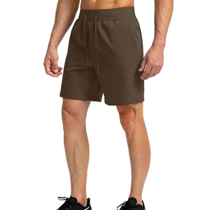 กางเกงวิ่งผู้ชายรุ่นล่าสุด แห้งเร็ว ผลิตจากโพลีเอสเตอร์ เหมาะสำหรับออกกำลังกาย น้ำหนักเบา ระบายอากาศได้ดี รับผลิตแบบ OEM พร้อมสกรีนโลโก้ ขายส่งจากโรงงาน - Product Image 5