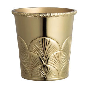 Jardinière en métal embossé d'inspiration vintage, pot de fleurs décoratif pour jardin et balcon - Product Image 2