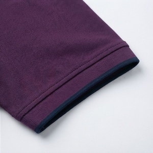 Chemise décontractée pour homme en piqué 100 % polyester bleu marine à manches courtes, respirante, infroissable, coupe classique, design tricoté uni - Product Image 6
