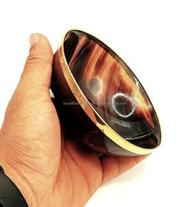 Elegante tazón de cuerno para servir para ocasiones especiales Impresione a sus invitados con este centro de mesa único de ágata India - Product Image 1
