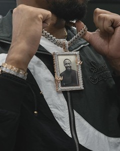 Compre en Línea en India un Colgante con Foto Personalizada, Chapado en Plata de 14K, con Corte Cojín, Diamante Moissanite VVS, Joyería de Lujo Hip Hop para Hombre - Product Image 5