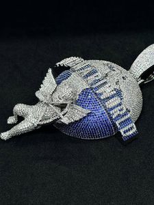 Colgante de moissanita personalizado con incrustaciones de circonitas, plata de ley 925, chapado en rodio, joyería hip hop para hombre - Product Image 1