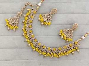 Collier ovale en pierre de cristal de créateur avec pampilles, boucles d'oreilles et mangtika, ensemble de bijoux artificiels pour réceptions et fêtes, collections - Product Image 5