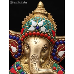 Petite statue en laiton de Ganesha, seigneur assis à quatre bras, avec incrustation complexe, oeuvre de sculpture - Product Image 1