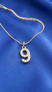 Collar con colgante de diamante moissanita incoloro con número del 0 al 9 en oro de 14 quilates, joyería fina minimalista de fabricante a bajo precio. - Product Image 5