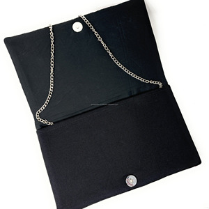 Precioso Bolso de Mano Plegable de Seda Negra Hecho a Mano con Texto 'Hey Baby', Bolso de Fiesta Duradero para Mujer, Cierre Magnético Portátil - Product Image 6