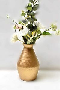 Jarrón de Flores Dorado Martillado de Lujo LINEA, Jarrón Decorativo de Metal Dorado Moderno con Acabado Mate para Mesa, Centro de Mesa para Bodas - Product Image 1