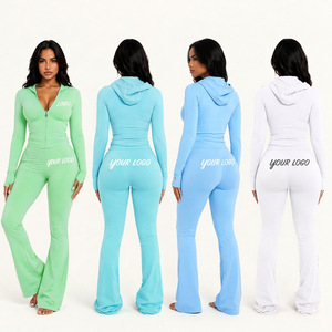 Conjunto Deportivo de Dos Piezas Premium Personalizado para Mujer, Chaqueta con Cremallera, Pantalones Acampanados, Leggings, Ropa Deportiva Urbana - Product Image 2