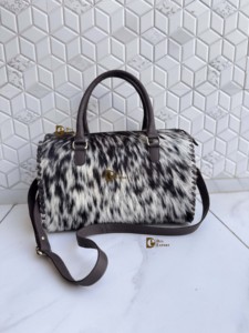 2026 New Arrival Cowhide Leather Speedy Bags High Quality Large Size Fashion Cross Body Shoulder Bag Women Daily Use Bag - Product Image 1