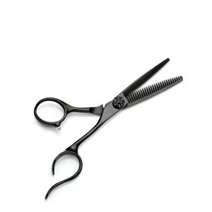 กรรไกรตัดผมมืออาชีพ สแตนเลสสตีล ใบมีดคม ออกแบบสำหรับคนถนัดขวา ปรับแต่งฟันและขนาดได้ - Product Image 4