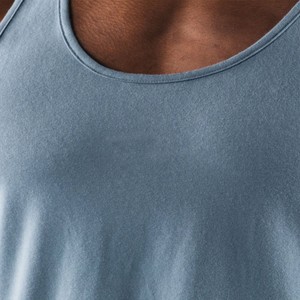 Camisetas sin mangas baratas con logo personalizado, ajustadas, lisas, para hombre, para entrenamiento, 100% algodón. - Product Image 5