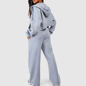 Survêtements courts pour femmes avec logo personnalisé imprimé, prix bas, faible MOQ - Product Image 4