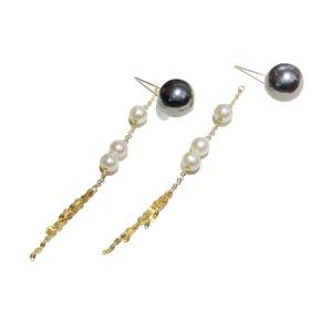 ต่างหูเงินแท้ 925 แบบห้อยประดับมุกดำธรรมชาติทรงถังน้ำ ประดับด้วยเพชรซิคอนสีทองหนา ระยิบระยับ ขนาด 11-12 มม. ใกล้เคียง - Product Image 5