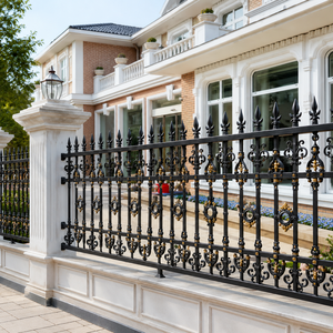 Valla de Lujo de Hierro Forjado Negro con Detalles Dorados y Puntas de Lanza para Vallas de Villas, Portones y Decoración Exterior de Límites de Mansiones - Product Image 3