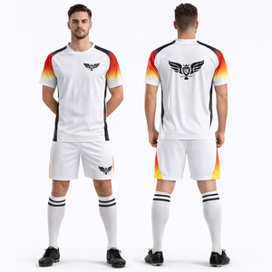 Ensemble de maillots de football blancs personnalisés pour hommes, tenue d'équipe, vêtements de sport respirants à séchage rapide avec logo - Product Image 1