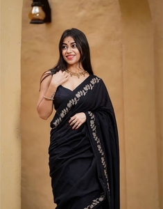 Sari Tradicional KV de Lino Negro Estampado con Diseño Reversible Antiarrugas de Secado Rápido para Fiestas de Otoño, Blusa Sin Coser - Product Image 6