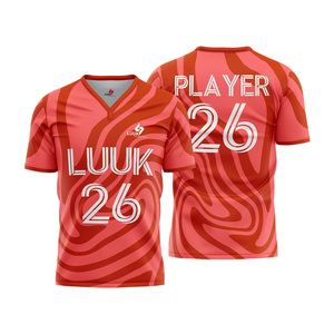 Camiseta de Fútbol Personalizada para Hombre con Logotipo Frontal, Estampado Geométrico Verde y Amarillo, Absorbente de Humedad, Manga Corta, Cuello en V, Corte Regular - Product Image 6