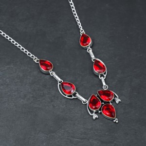 Collier de luxe en argent sterling fait main personnalisé avec grenat rouge de laboratoire en forme de poire et perle d'eau douce, cadeau de mariage, bijoux - Product Image 2